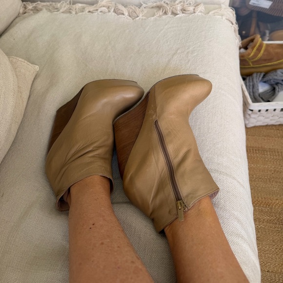 Free People Pura Lopez Light Tan Leather Wedge Booties Super comfortable Sexy ❤️ - Picture 6 of 16